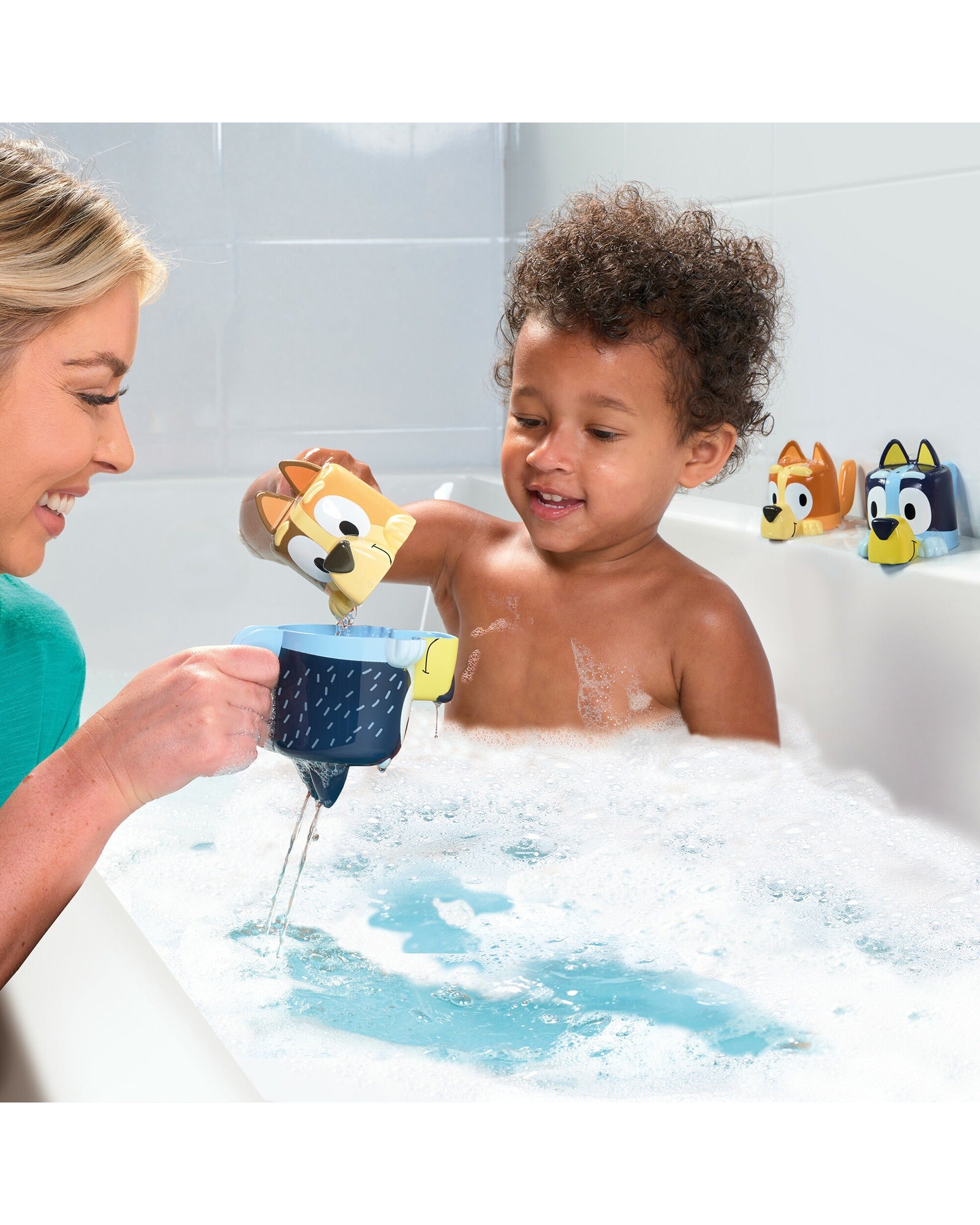 TOMY Blueys Family Pouring Cups