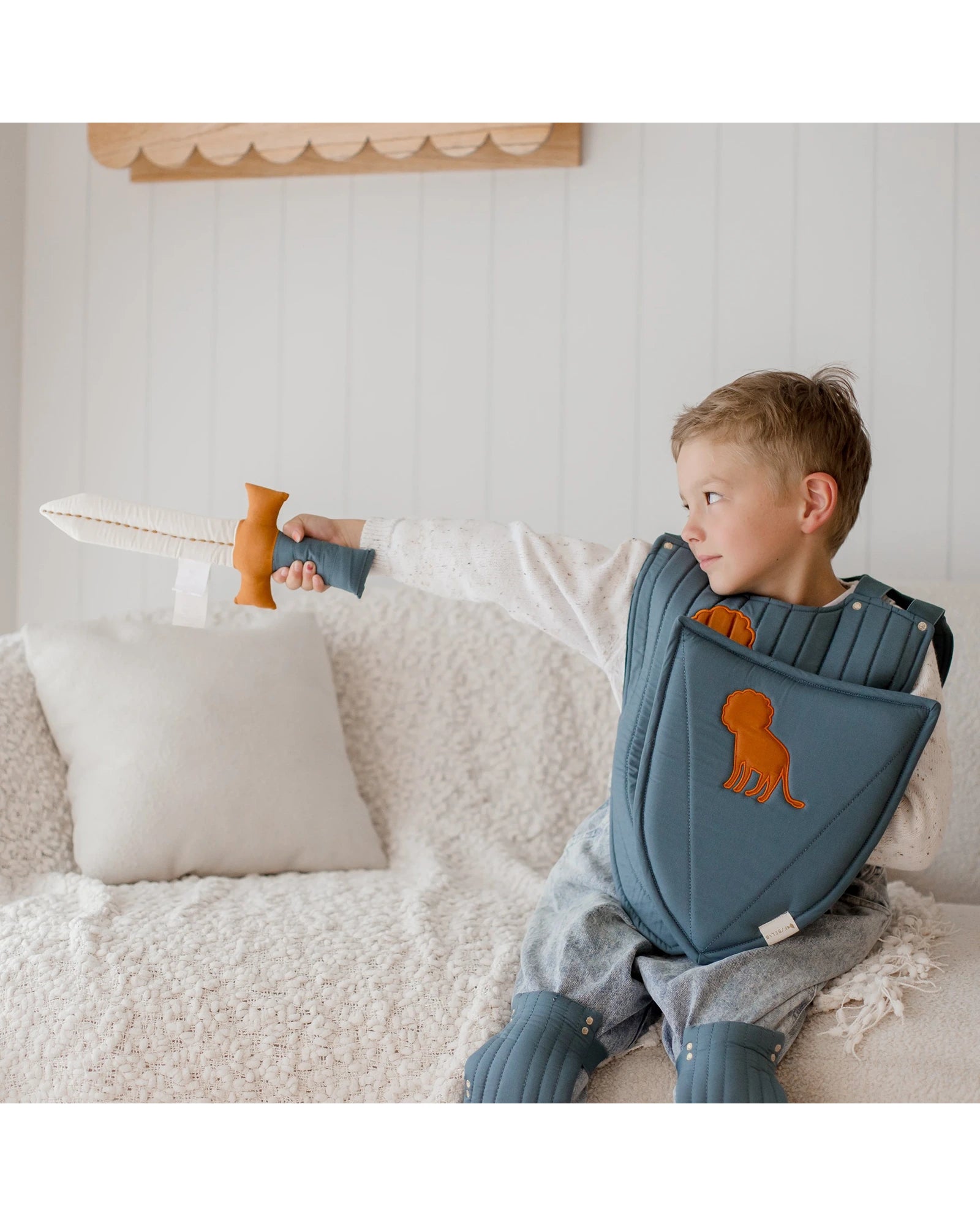 Fabelab - Dress Up - Shield and Sword - Lion