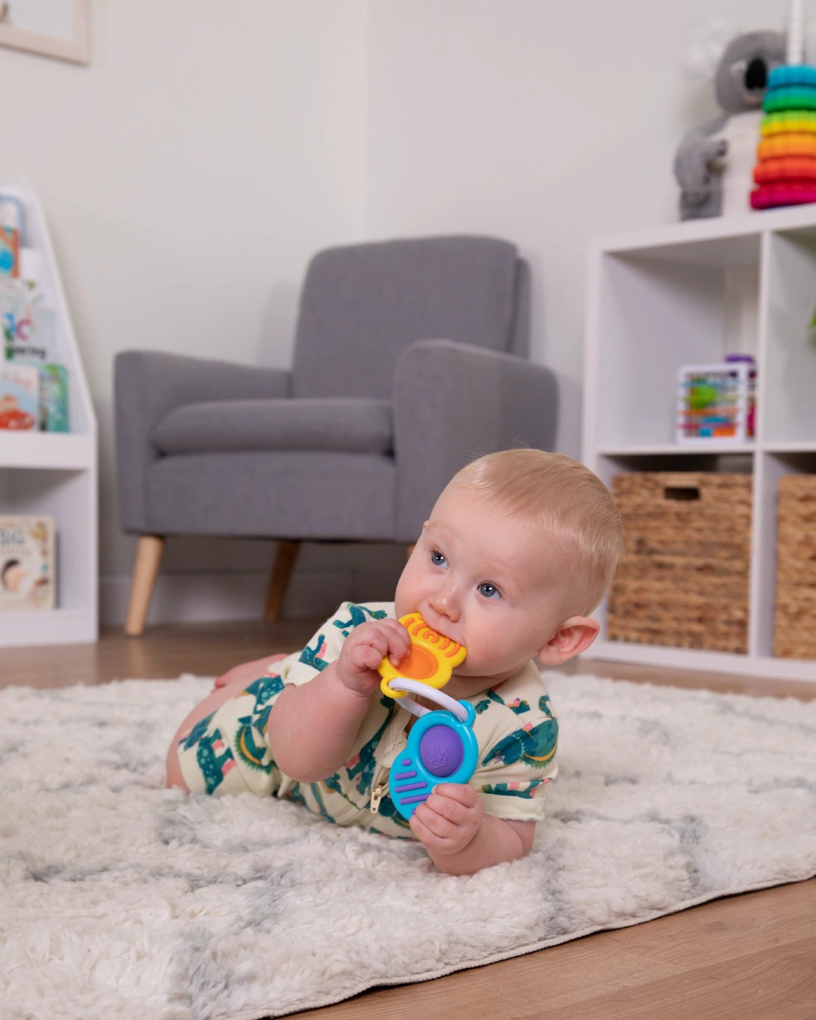 Fat Brain Dimpl Clutch – Kidstuff