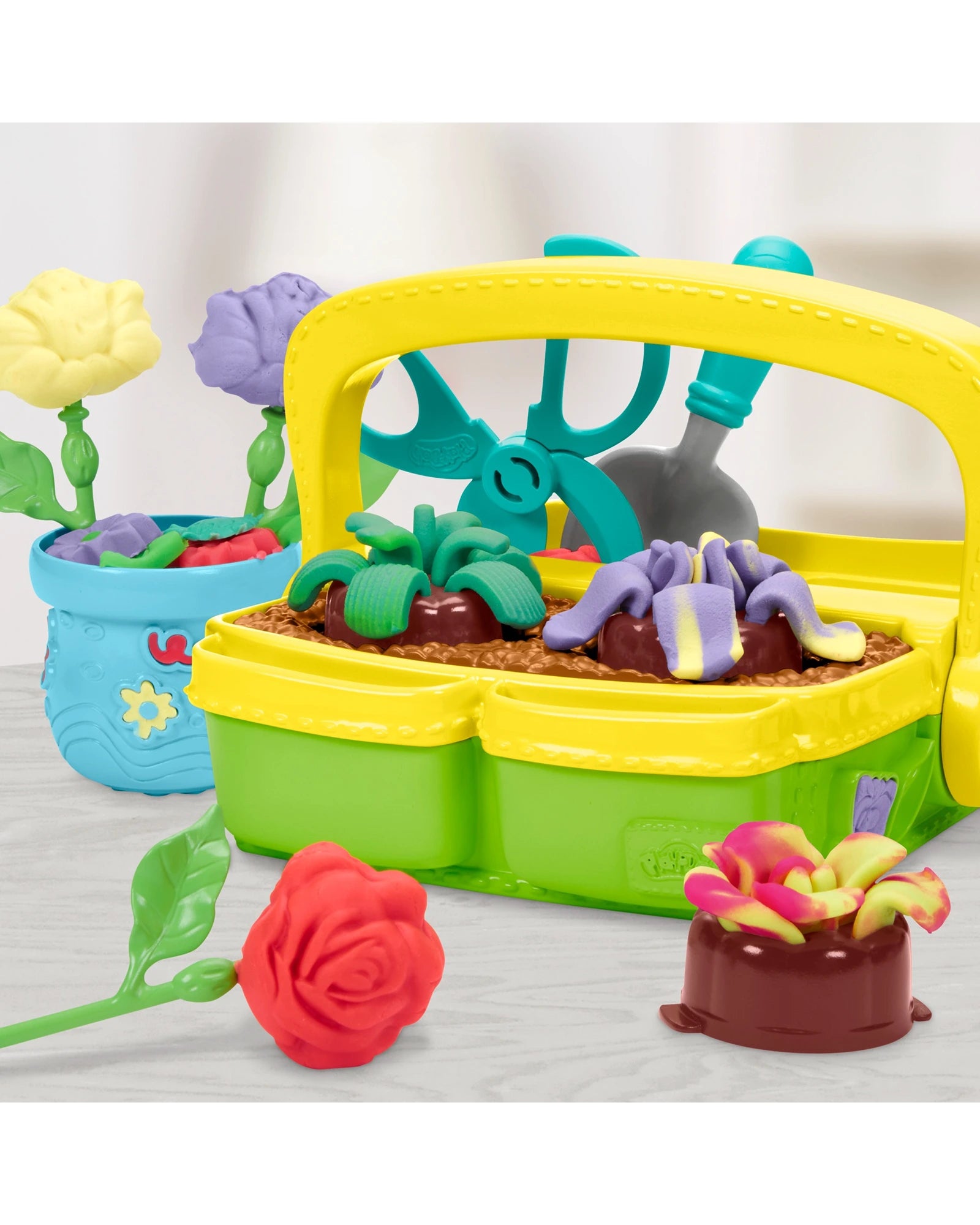 Play-Doh Blooming Flowers Set