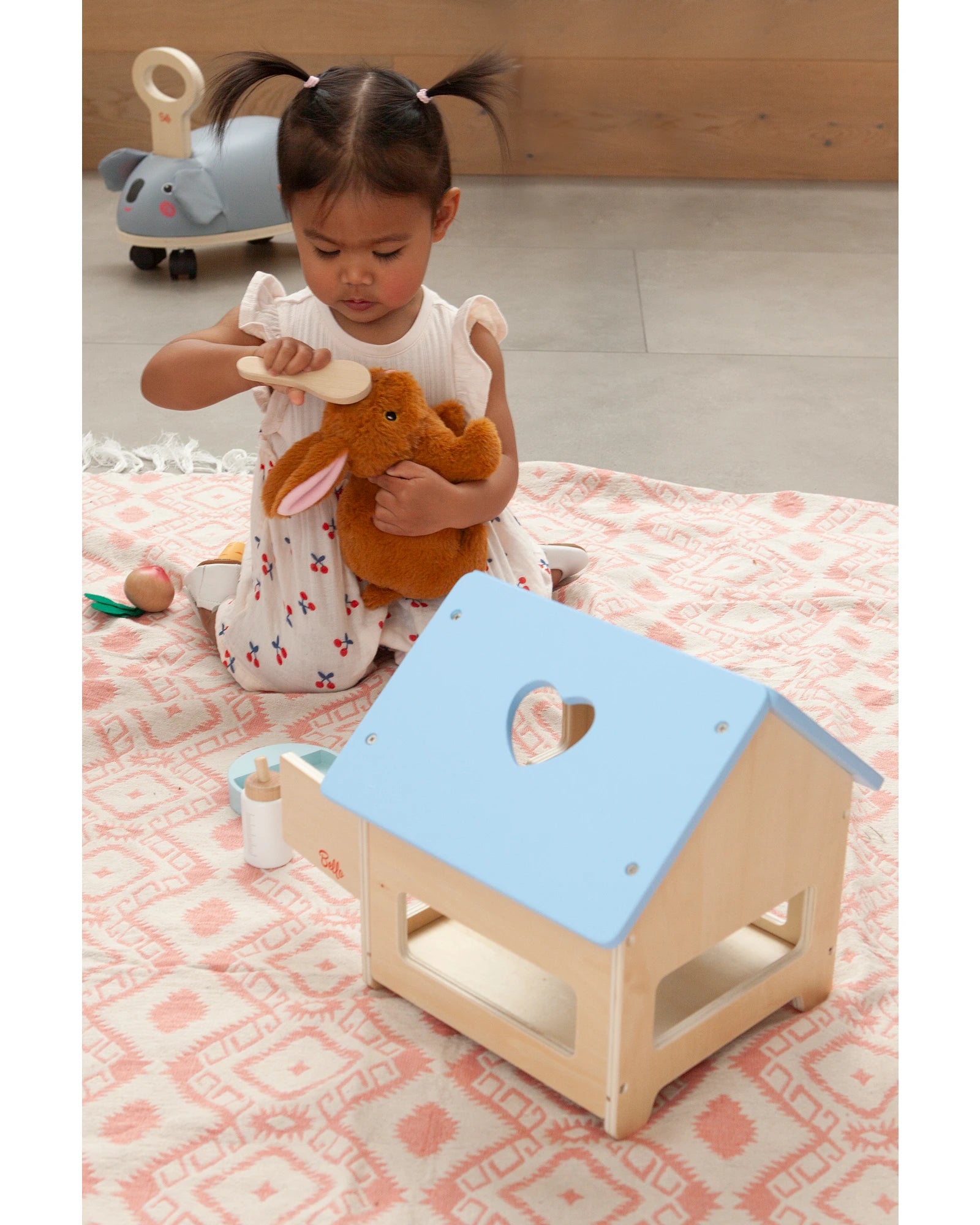 Bello Rabbit Hutch