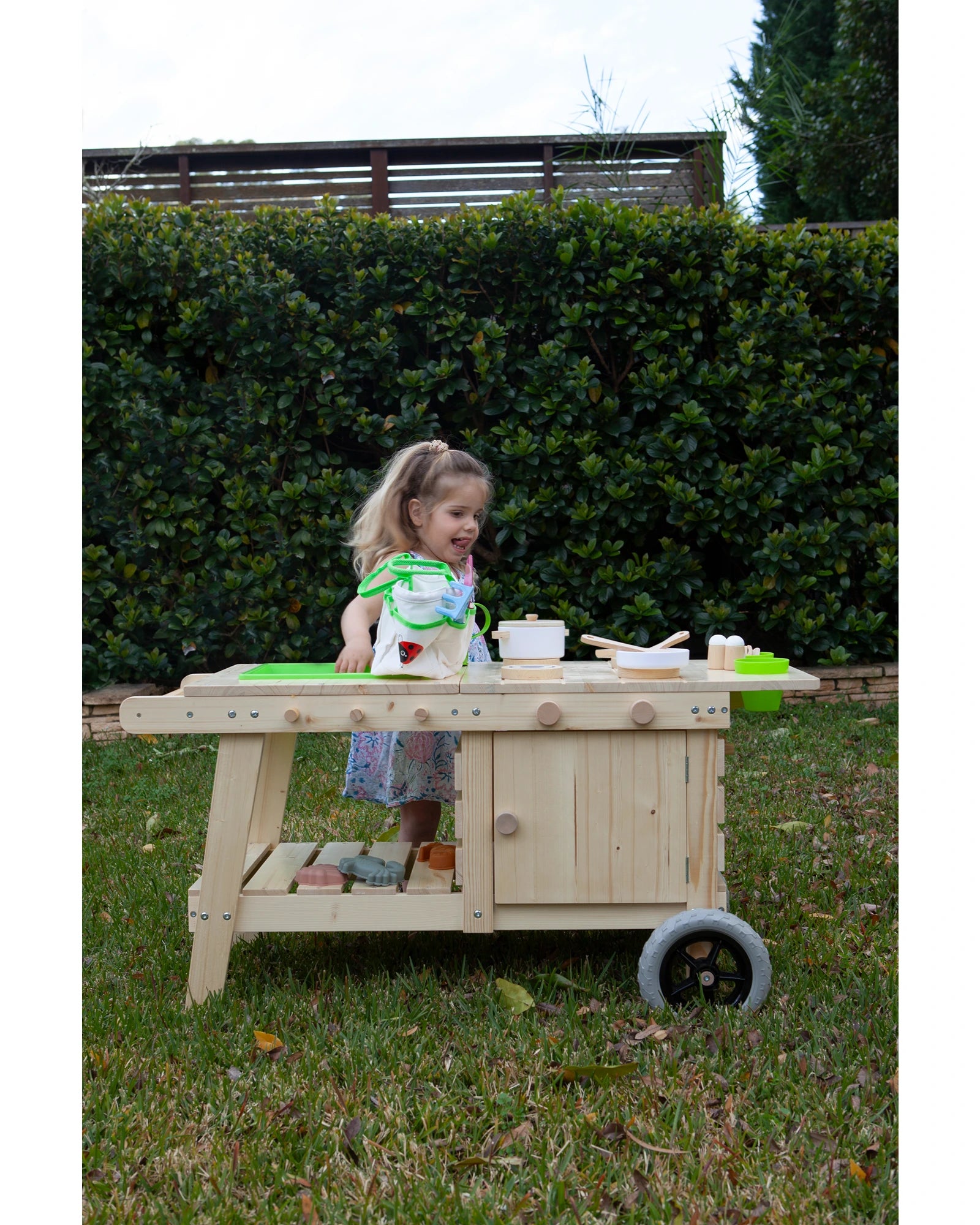 Mud Kitchen Cart