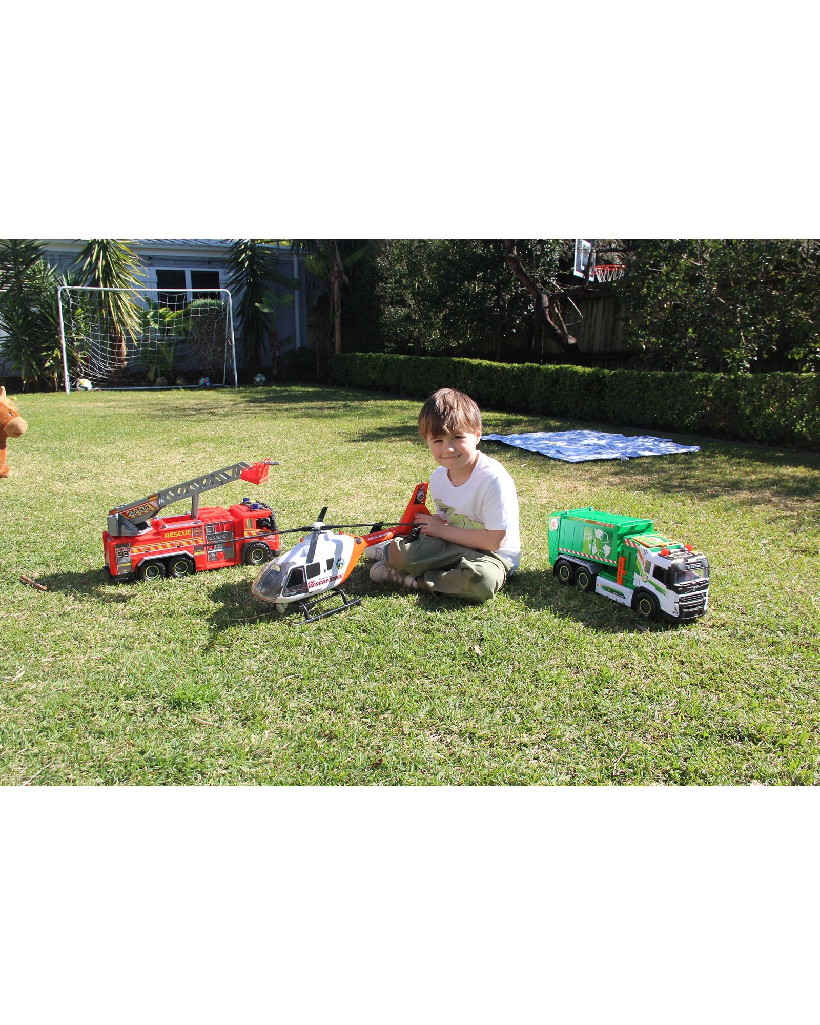Giant Fire & Rescue Engine