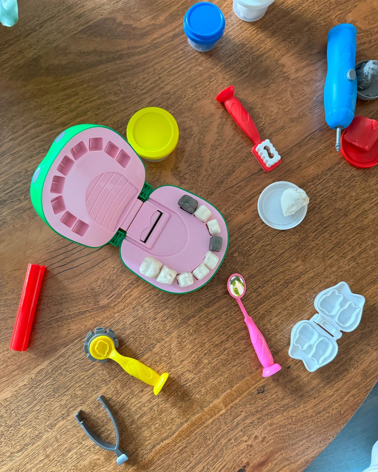 Icando Crocodile Dentist Dough Playset