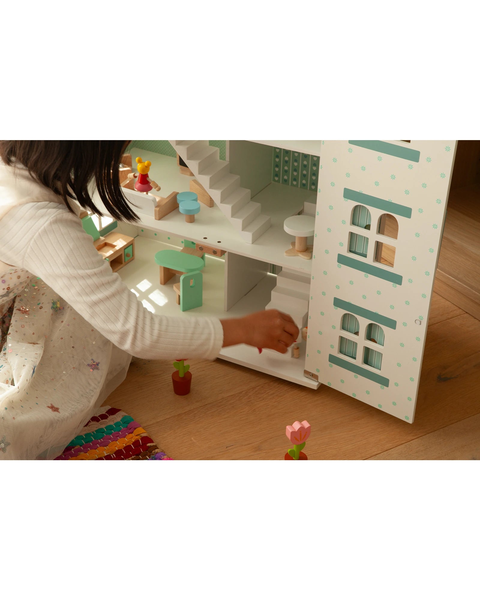 Kidstuff online doll house