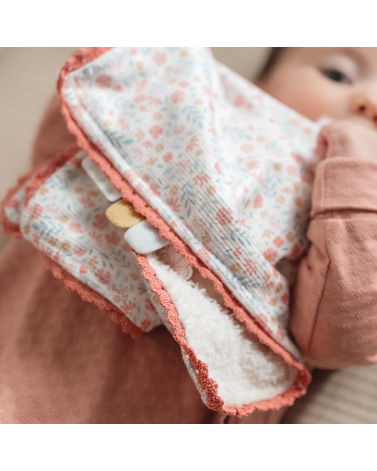 Cuddle Cloth: Miffy Lucky Blossom