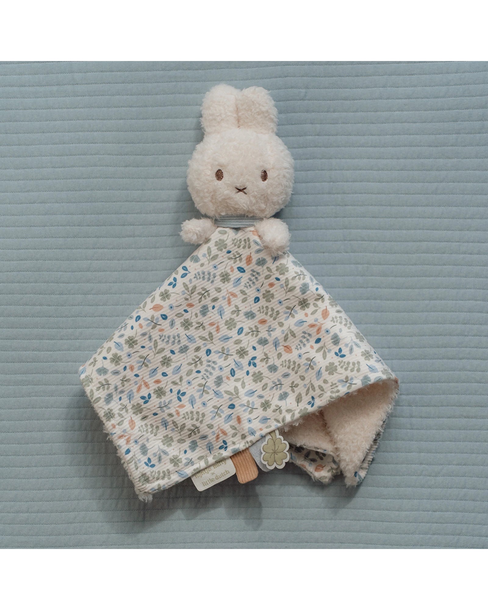 Cuddle Cloth: Miffy Lucky Leaves