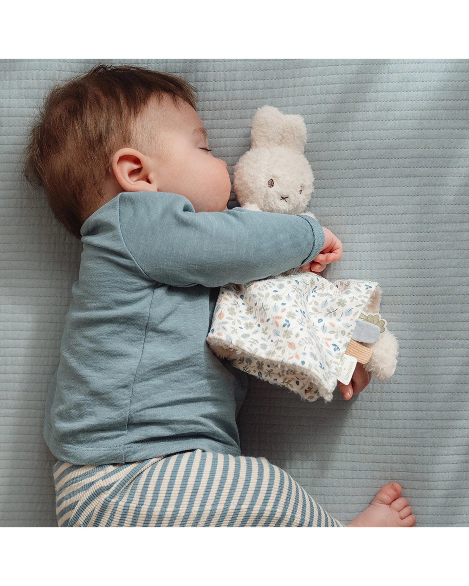 Cuddle Cloth: Miffy Lucky Leaves