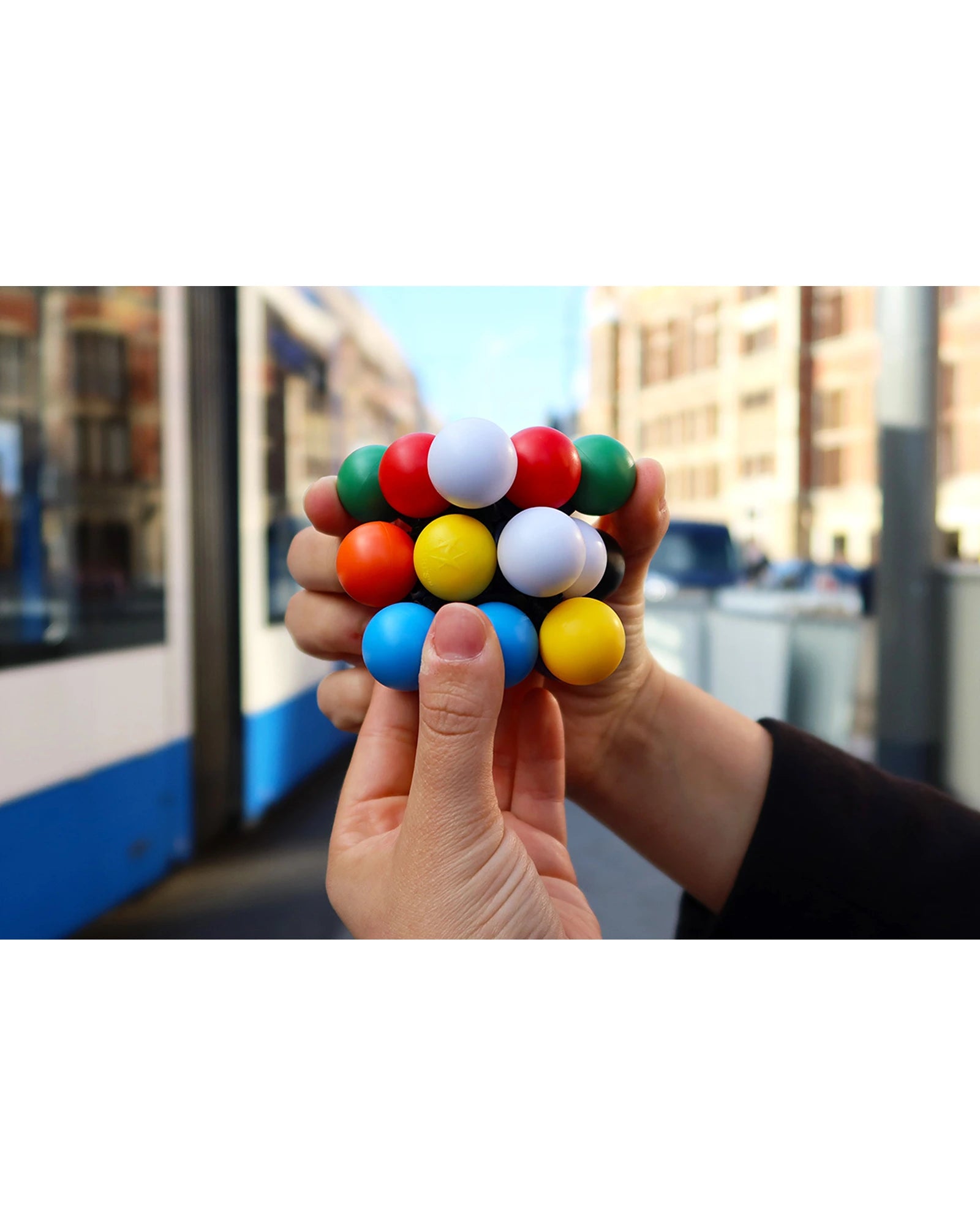 Molecube
