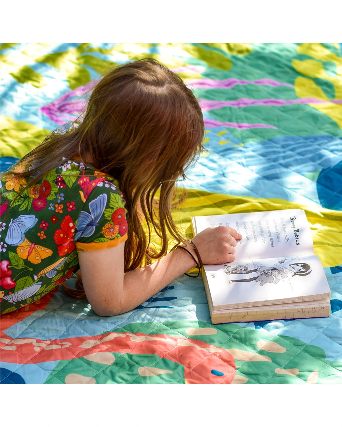 Flamingo-A-Go-Go Large Playmat