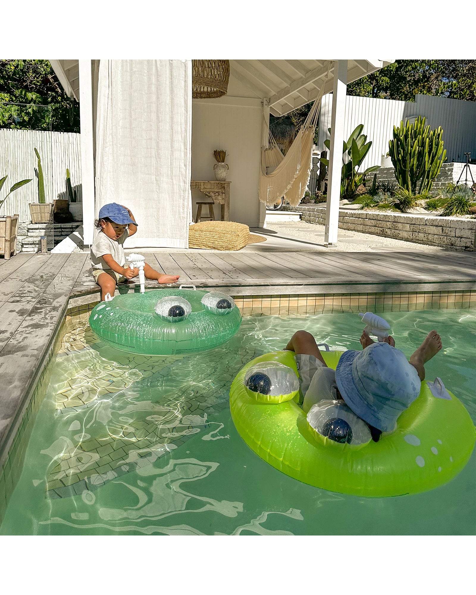 Sunnylife Pool Ring Soakers Sonny the Sea Creature Citrus Set of 2
