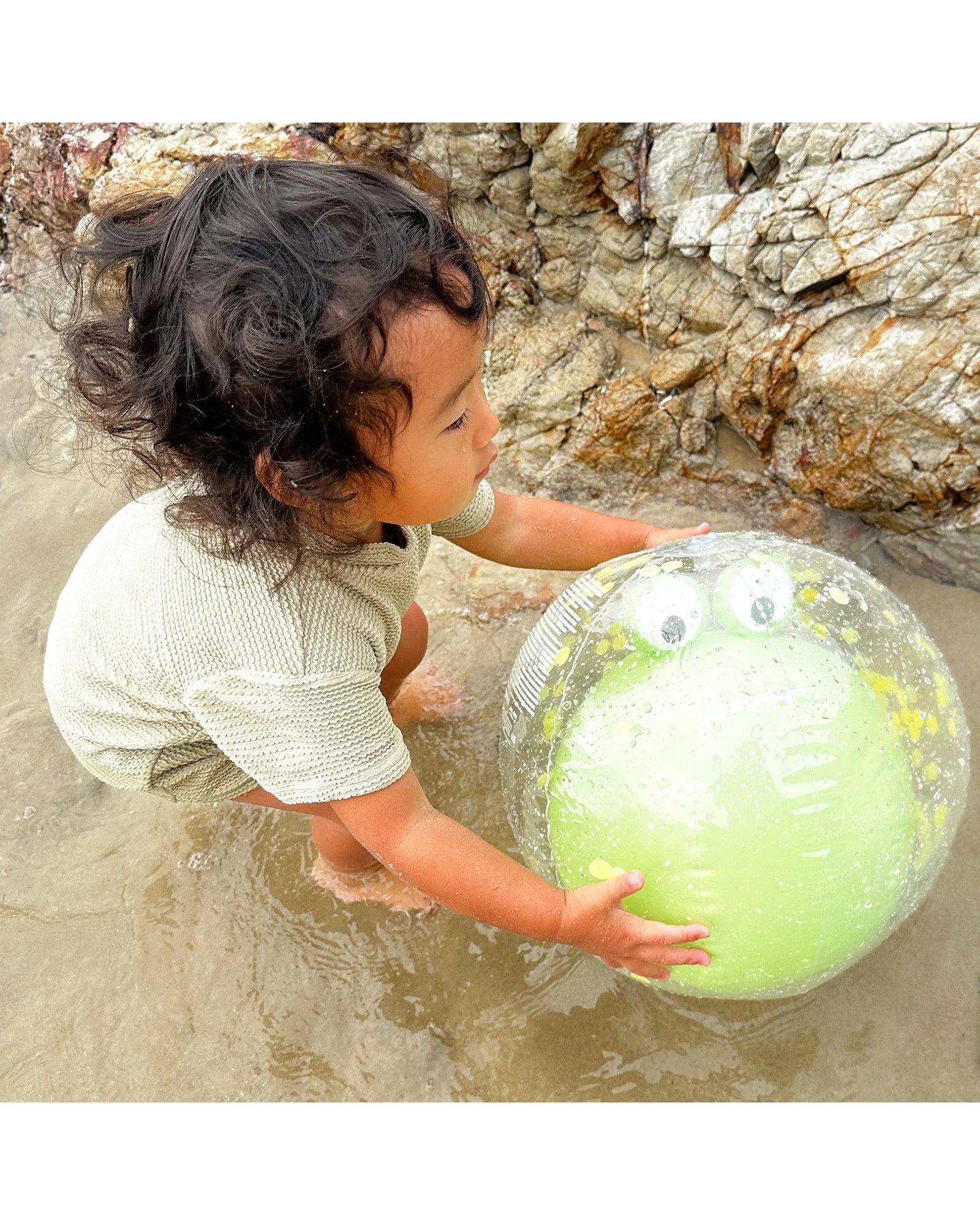 Sunnylife 3D Inflatable Beach Ball Cookie the Croc Light Khaki