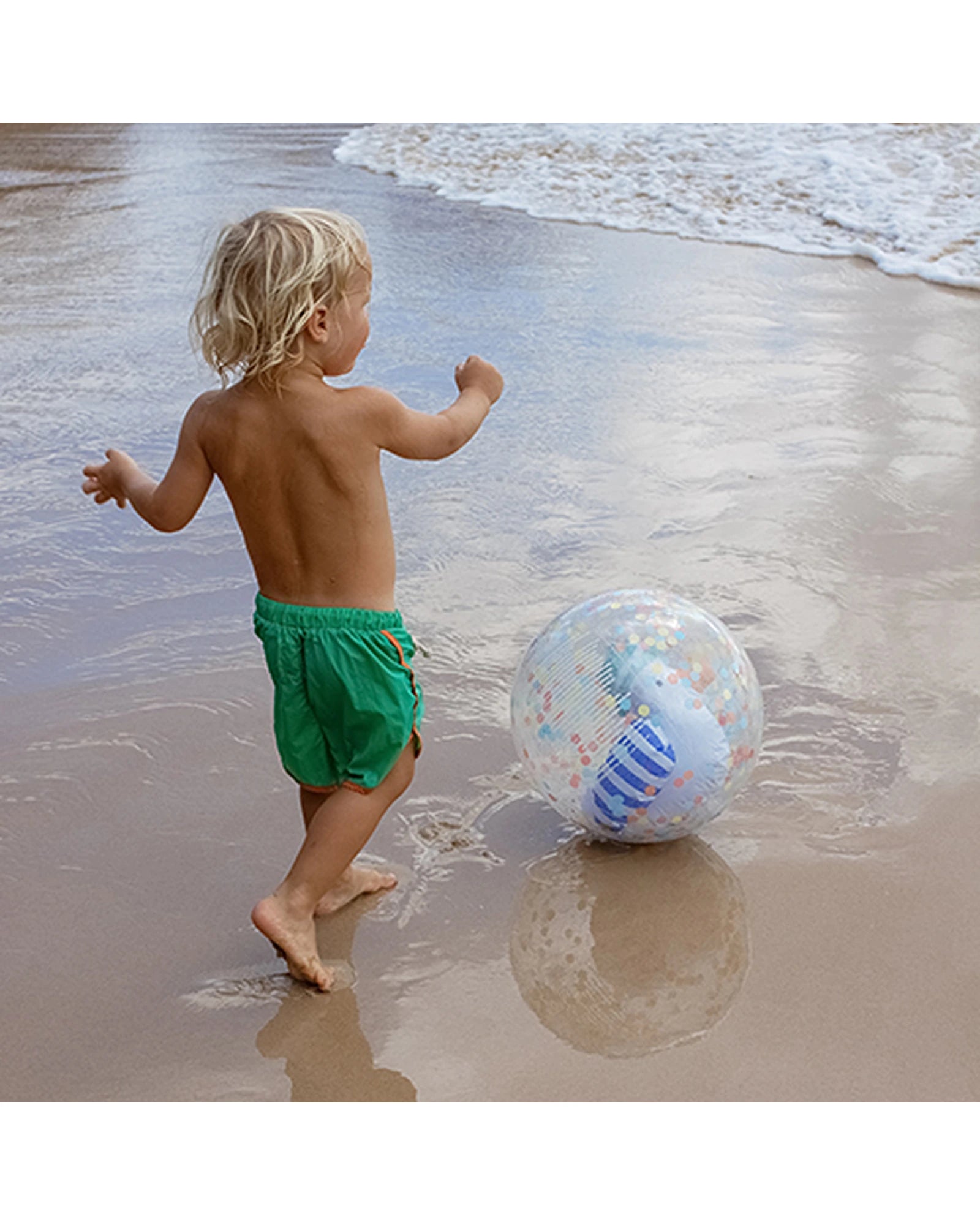 Sunnylife 3D Inflatable Beach Ball Sammy the Seagull Blue Stripe