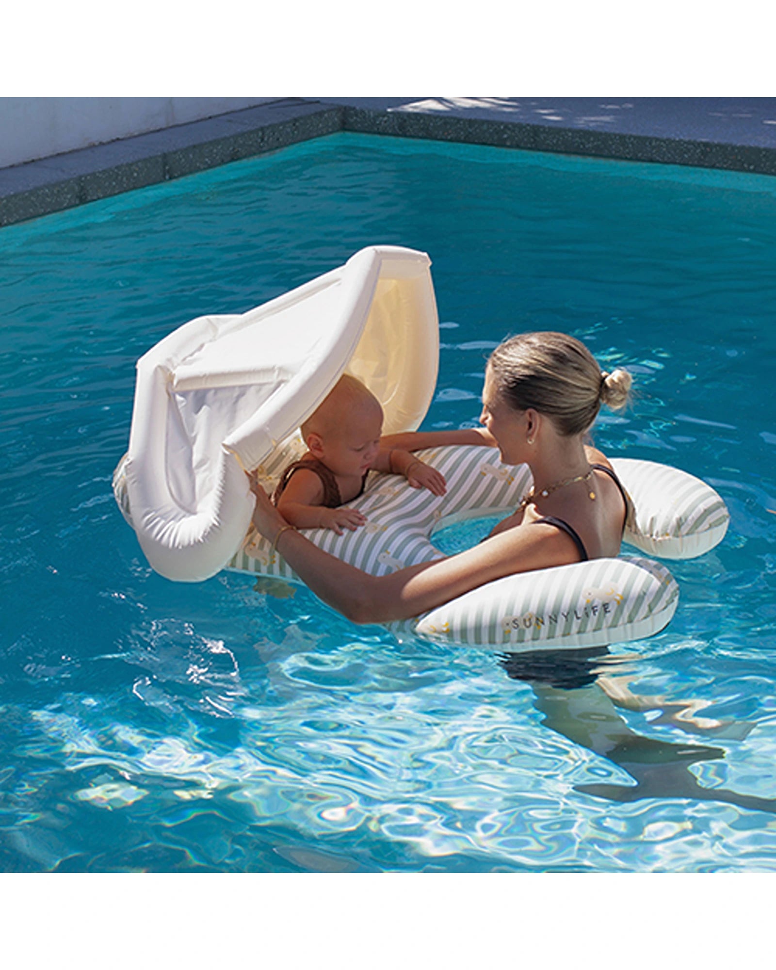 Sunnylife Float Together Baby Seat Duck Sage Stripe