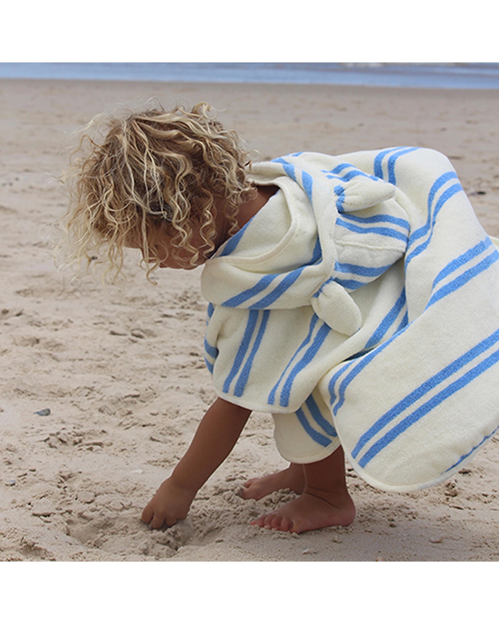 Sunnylife Kids Character Hooded Towel Sammy the Seagull Blue Stripe