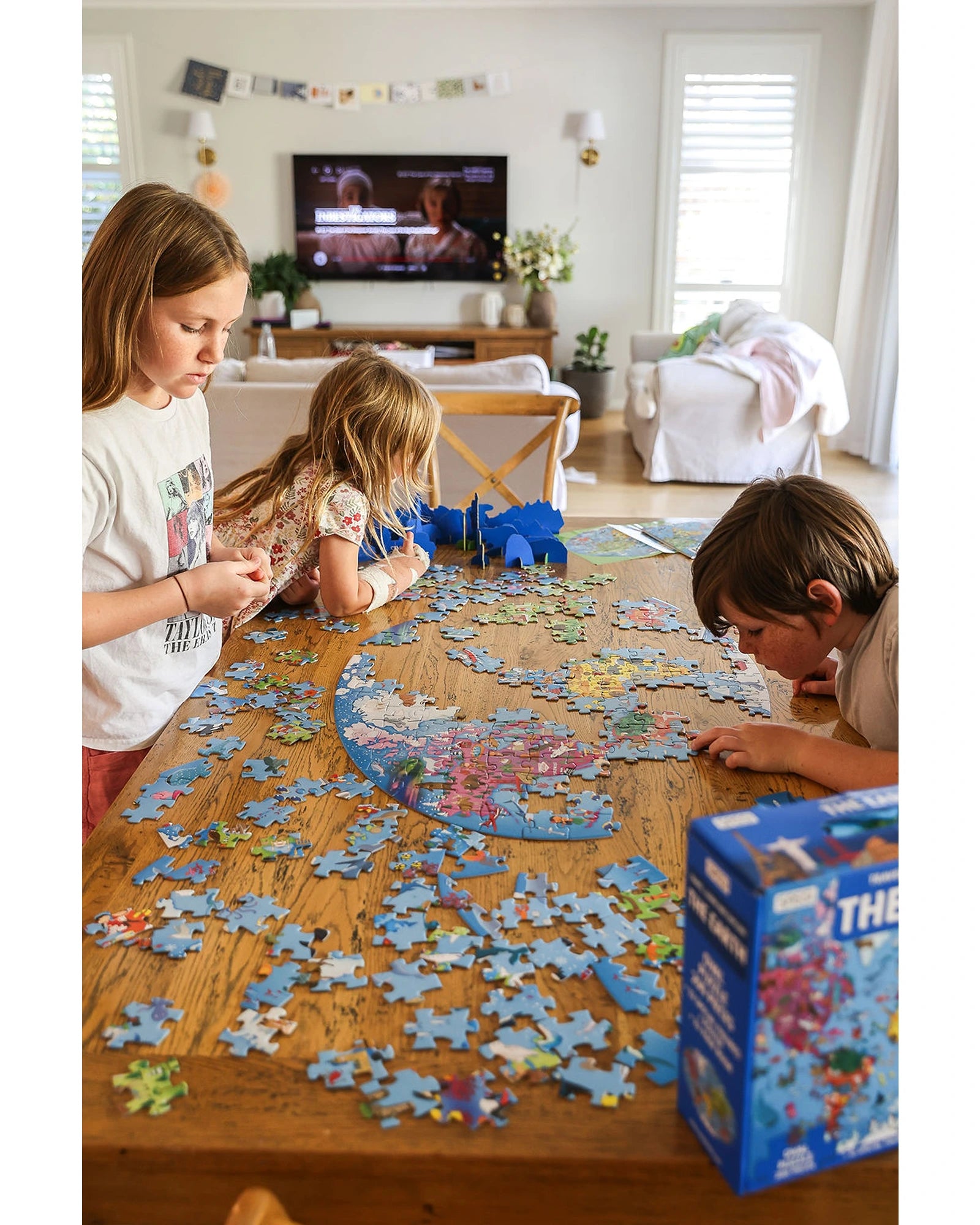 Sassi Travel Learn Explore The Earth 200-piece Puzzle & Book Set