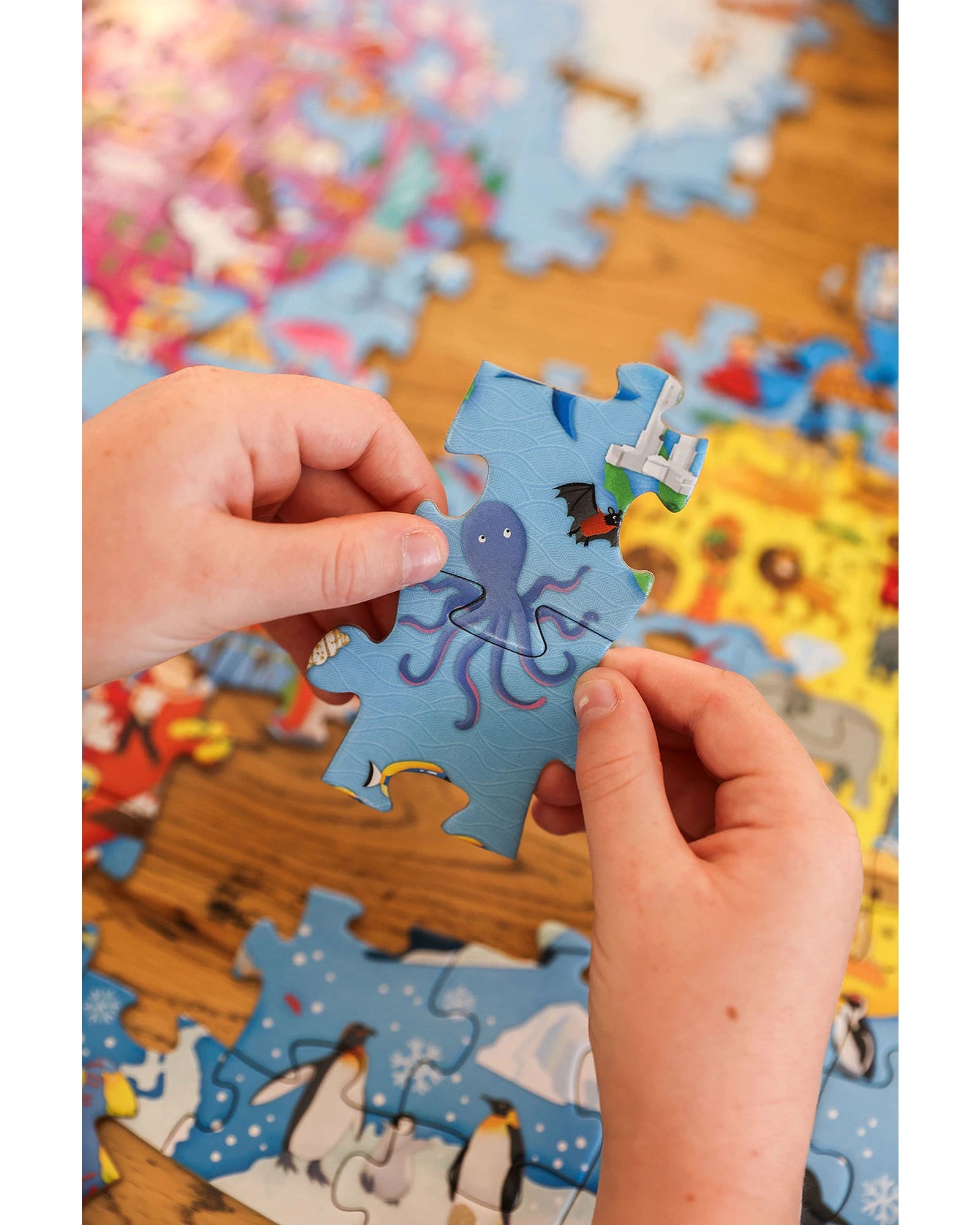 Sassi Travel Learn Explore The Earth 200-piece Puzzle & Book Set