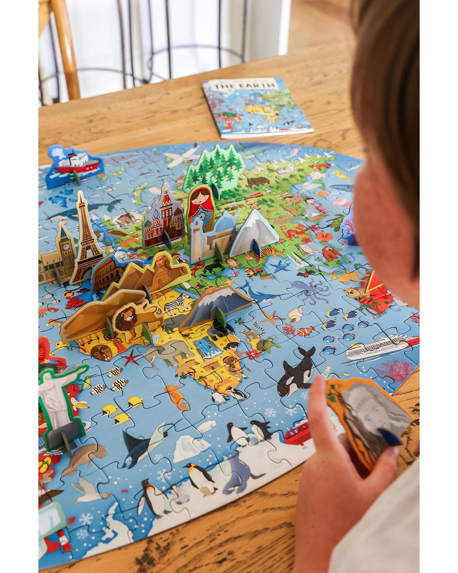 Sassi Travel Learn Explore The Earth 200-piece Puzzle & Book Set