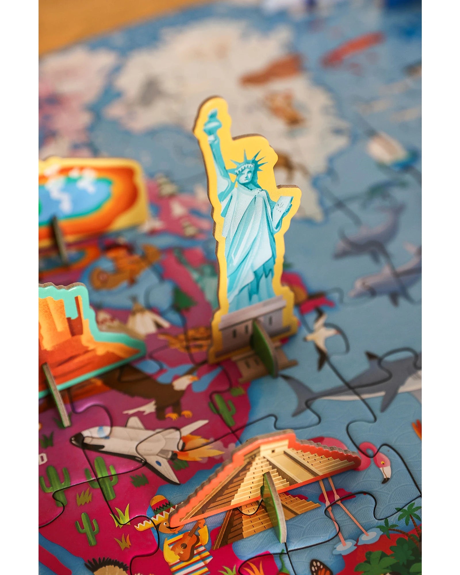 Sassi Travel Learn Explore The Earth 200-piece Puzzle & Book Set