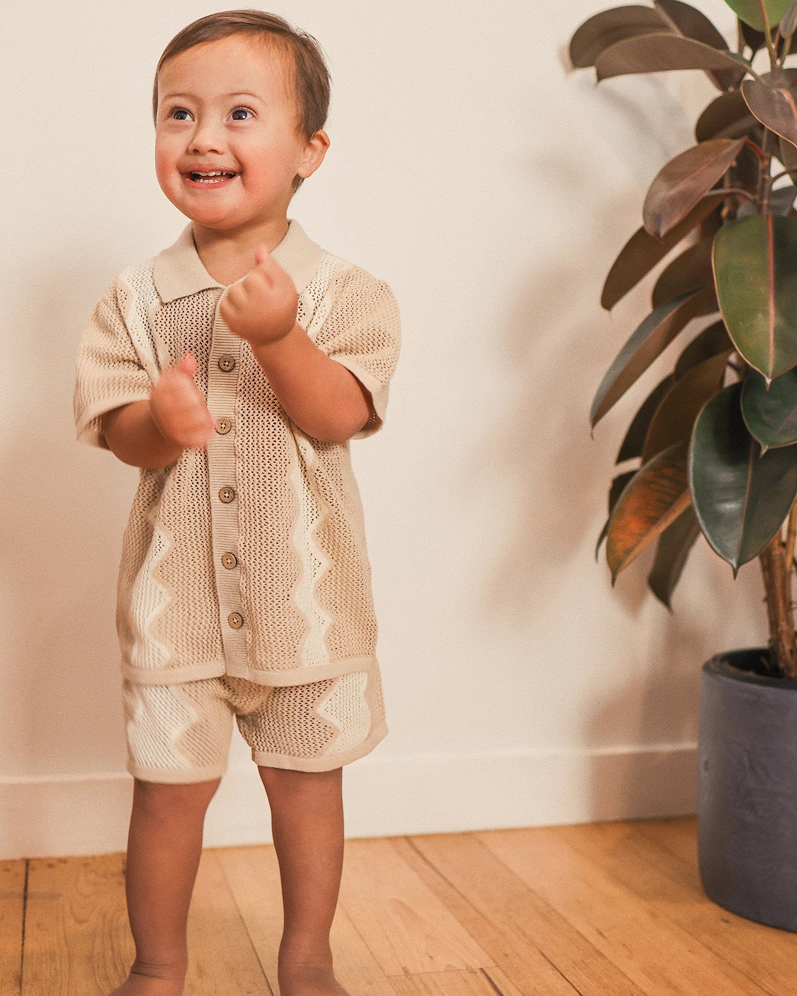 Kynd Baby Classic Mesh Knit Short Shell - Size 1