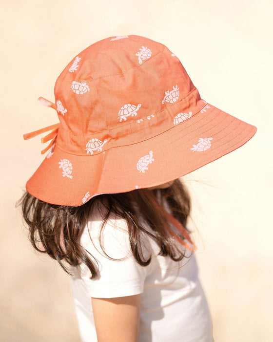 Toshi Sunhat Dreaming Turtle