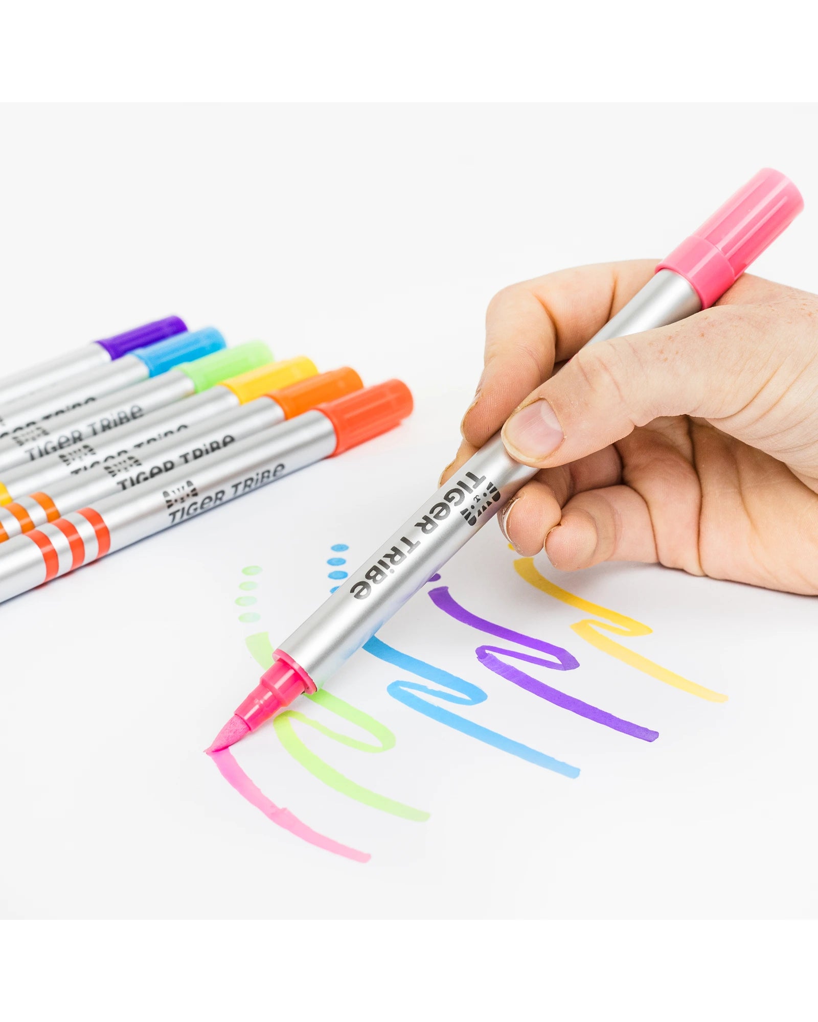 Dual-Tip Paint Pens