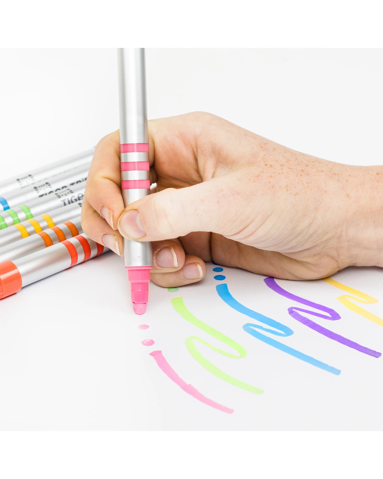 Dual-Tip Paint Pens