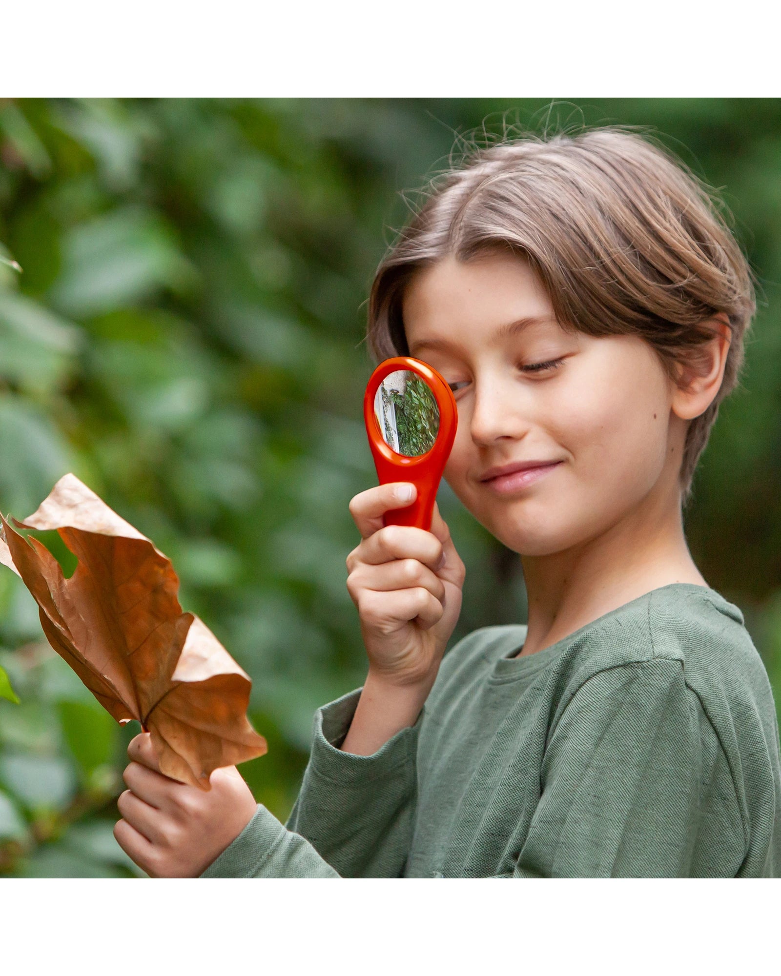 Explorer Magnifying Glass