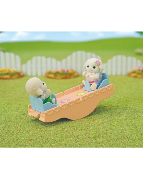 Sylvanian Families Rainbow Fun Nursery Bus