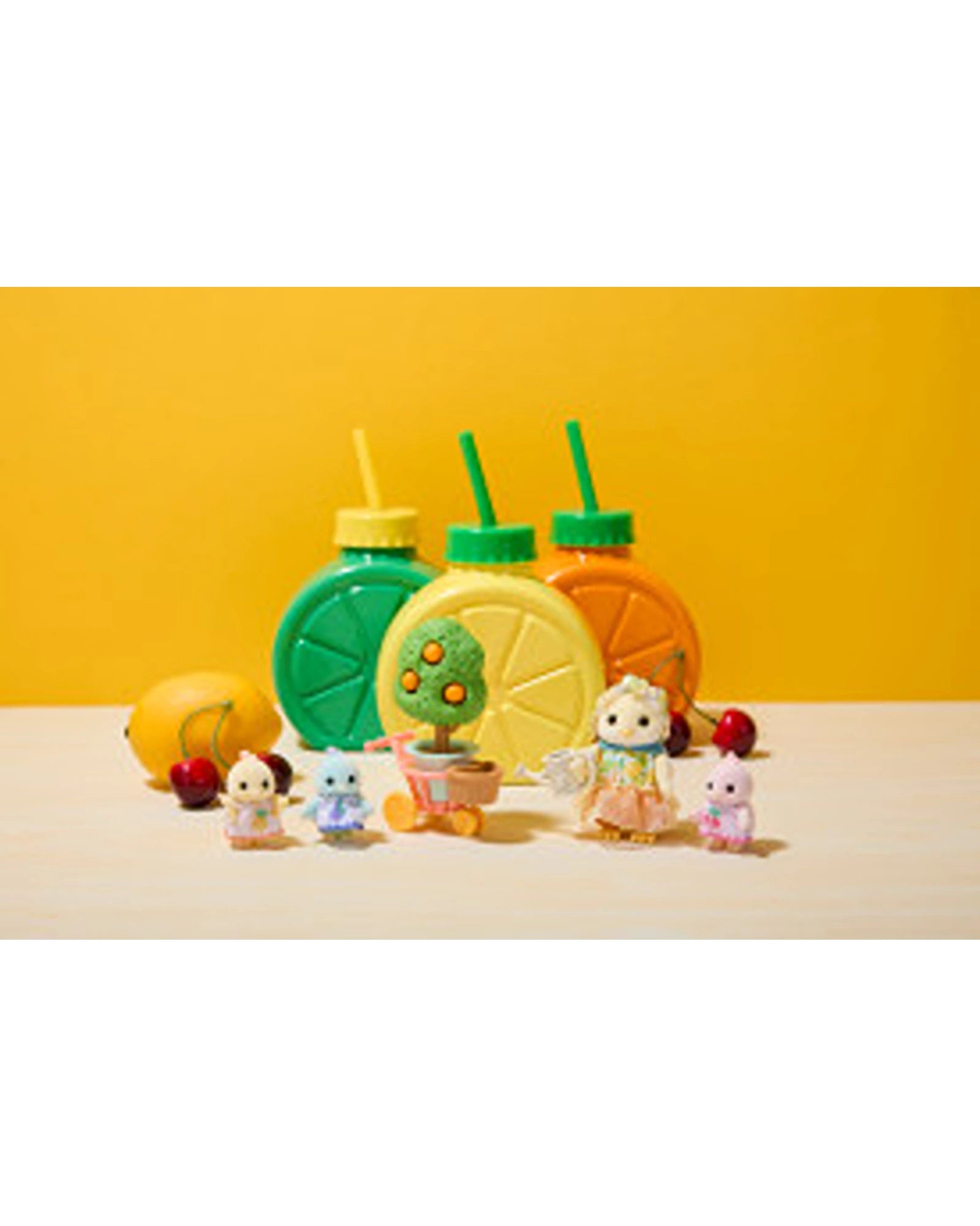 Sylvanian Families - Citrus Bird Family