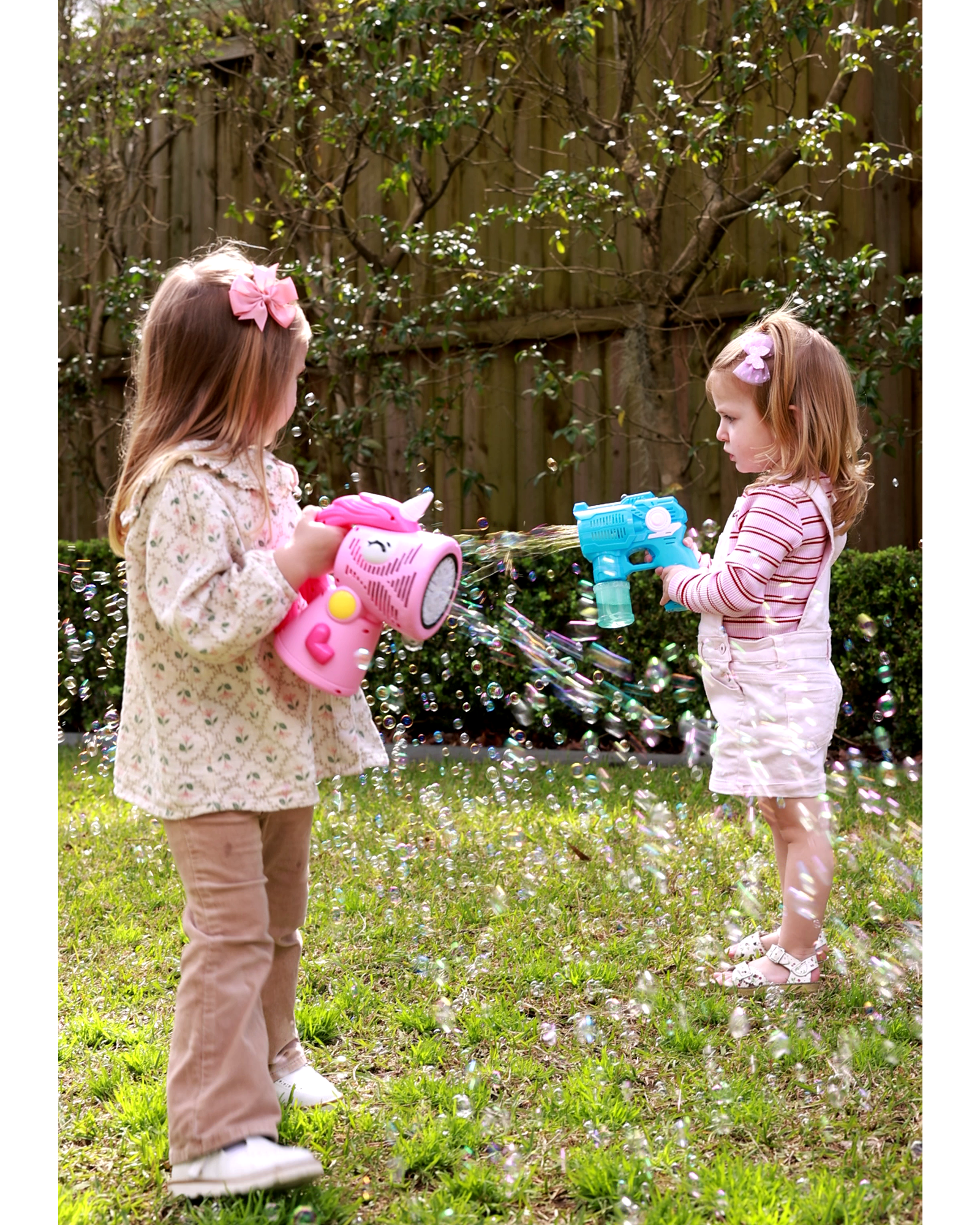 Freeplay Unicorn Bubble Machine