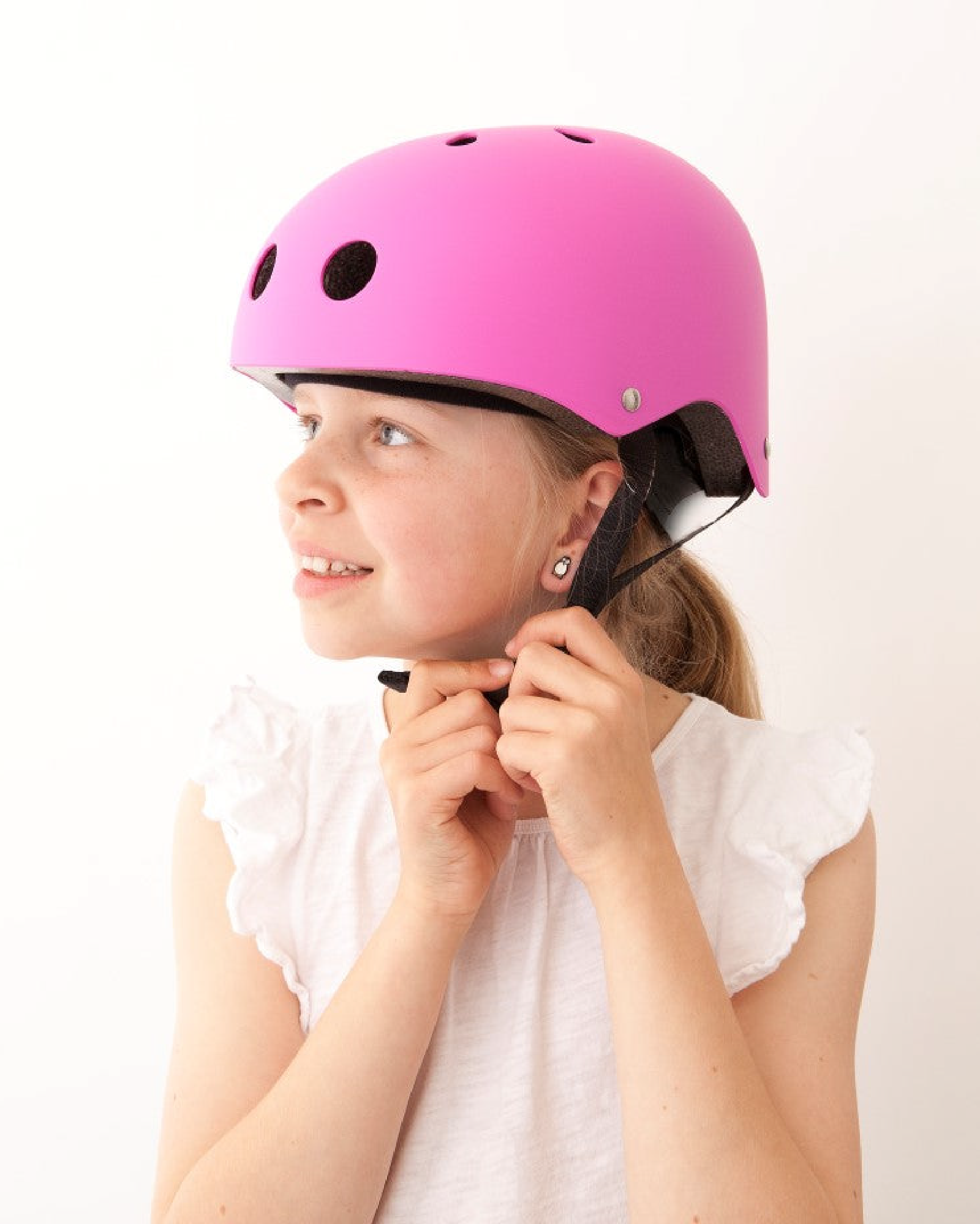 Freeplay Kids Helmet Pink Small