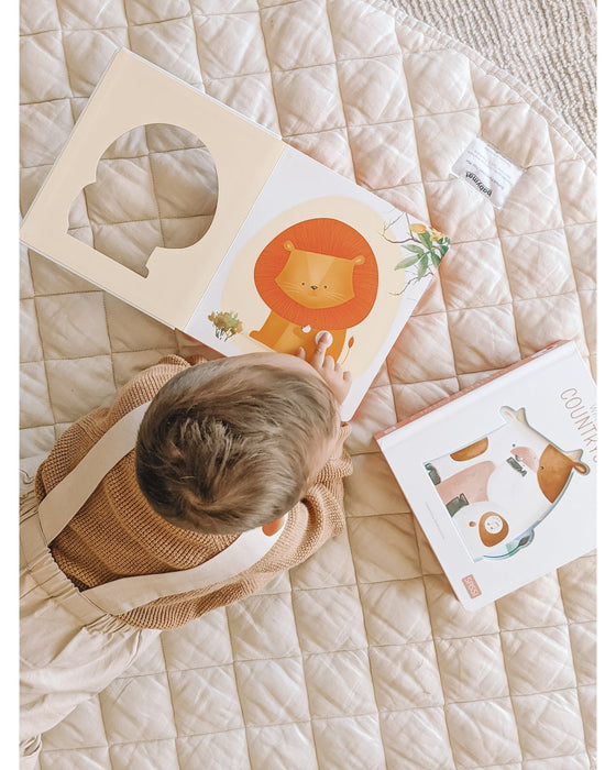 Sassi Sound Book Who Lives in the Savannah? - Kidstuff