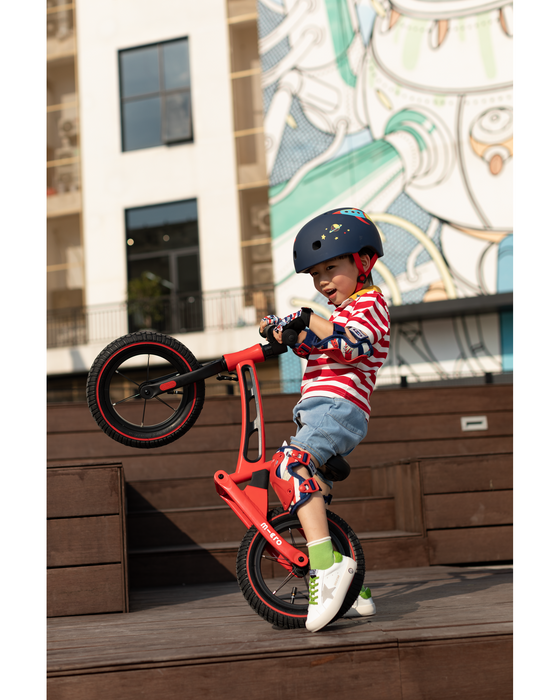 Micro outlet balance bike